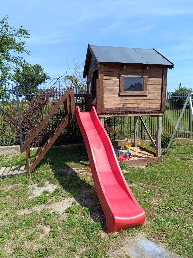 Pokoj Agroturystyczny Mieroszyno Esterno foto